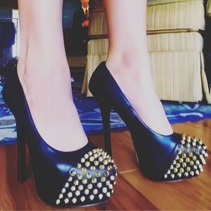 Steve Madden | Gold Spiked Heels